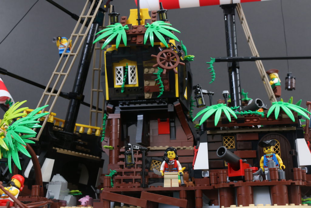 LEGO Ideas 21322 Pirates of Barracuda Bay review 7