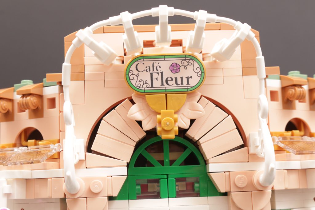 LEGO Icons 10362 French Cafe review 15 1024x683