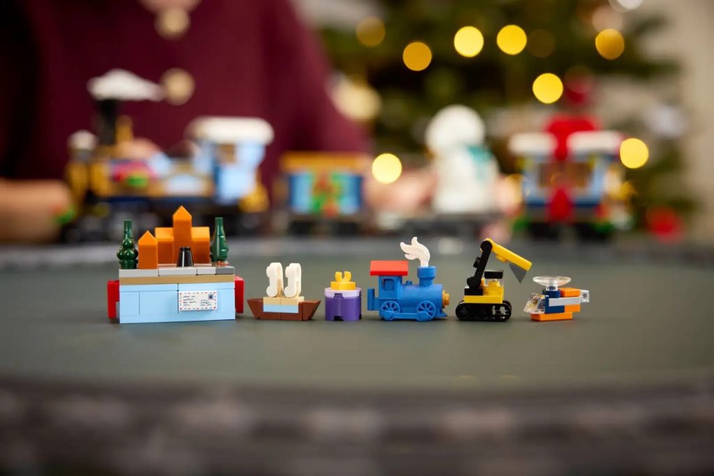 LEGO 10361 Holiday Express Train Lifestyle 7 1024x683