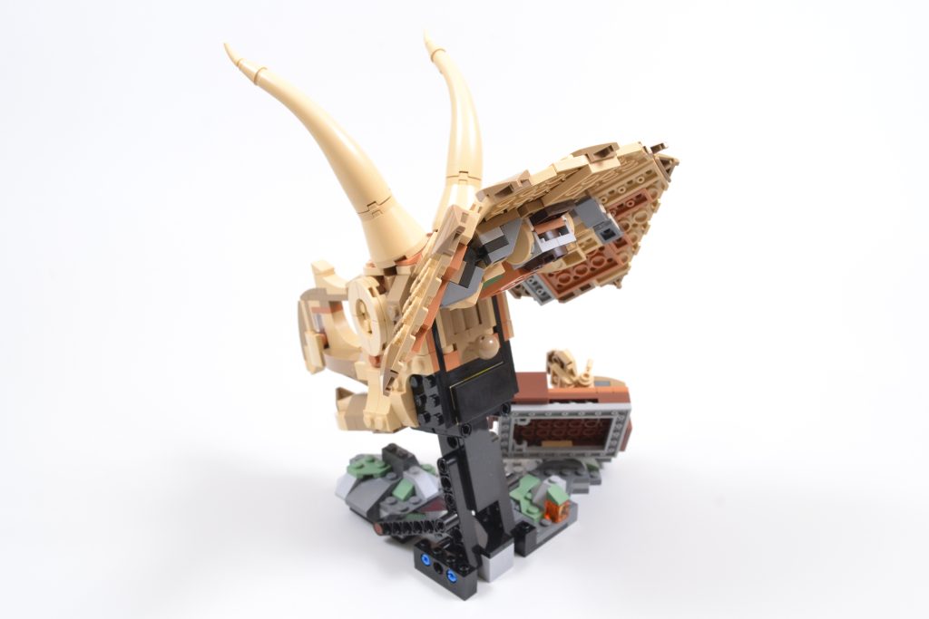 LEGO Jurassic World 76969 Dinosaur Fossils Triceratops Skull 5 1024x683