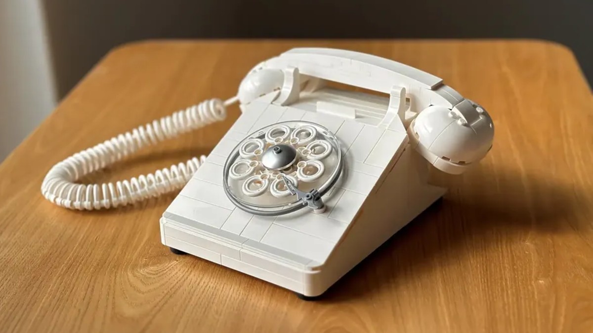 LEGO Ideas vintage rotary phone has unfortunate timing