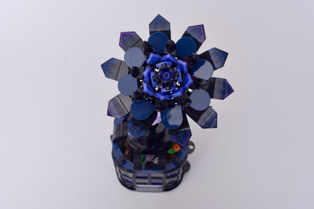 LEGO Wednesday 76784 Black Dahlia Flower review 8 1024x683