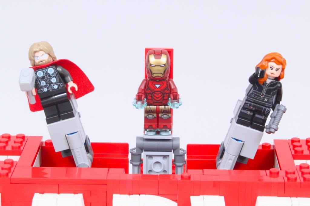lego marvel 76313 marvel logo review 7 1024x682