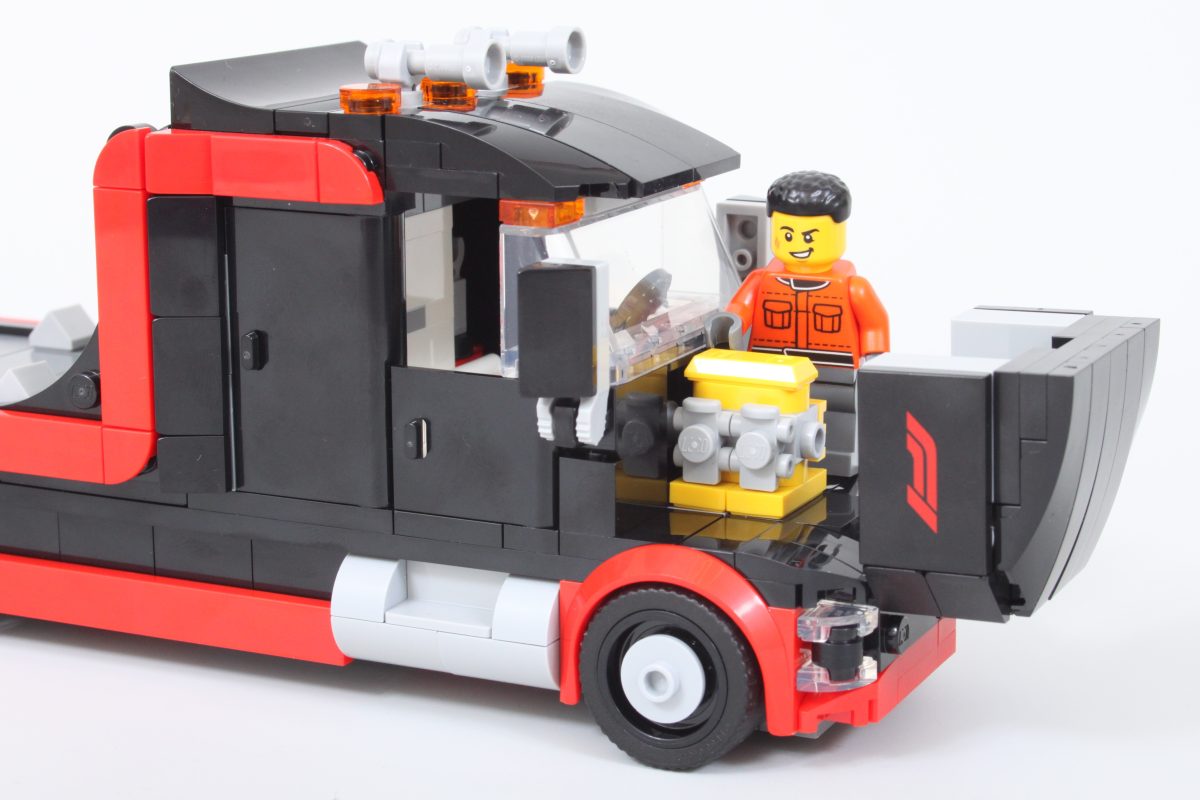 lego city 60493 F1 Display Truck with Audi F1 Race Car review 18 1200x800