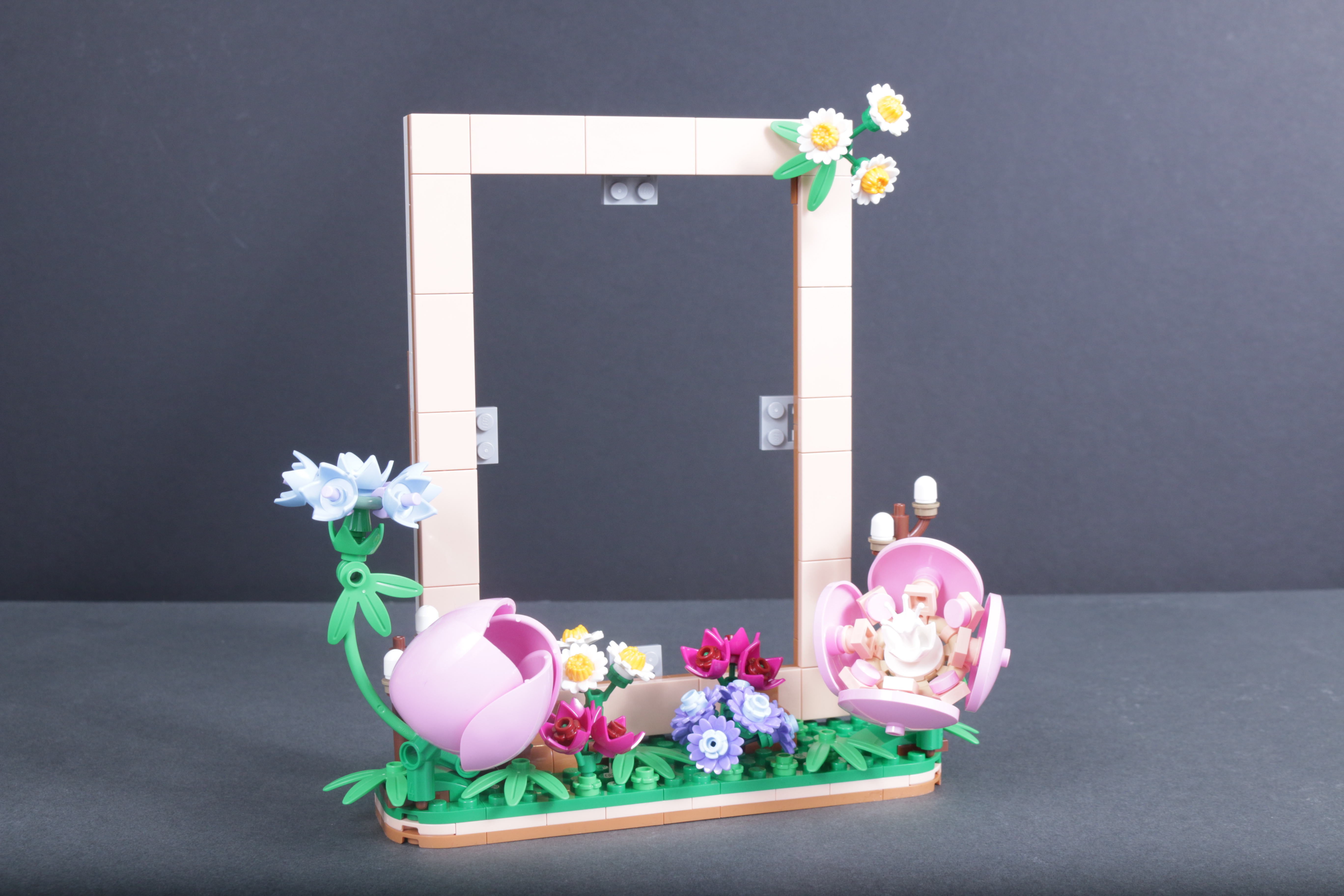 LEGO Botanicals 40916 Floral Picture Frame GWP review 9