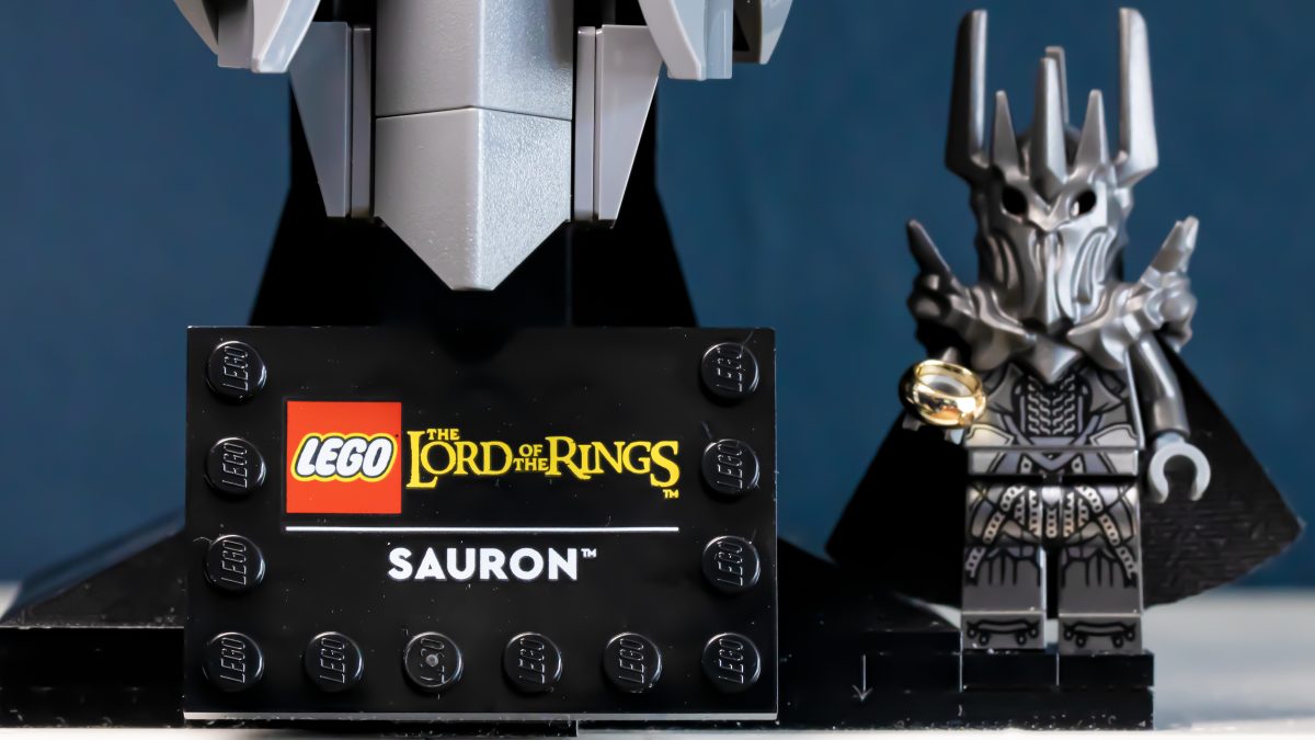 LEGO Icons Lord of the Rings 11373 Sauron 16 1200x675