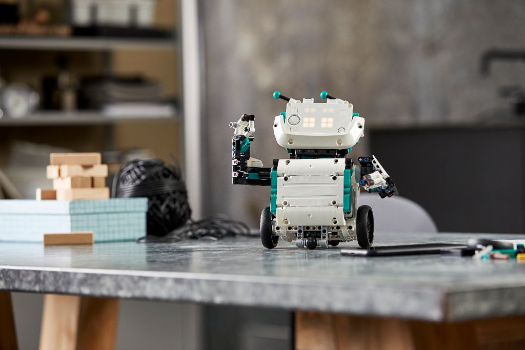 LEGO Mindstorms 51515 Robot Inventor 14