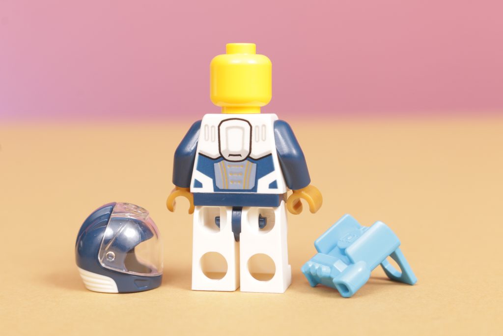 LEGO City 60430 Interstellar Spaceship review 26 1024x683