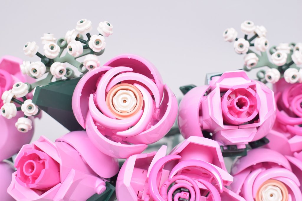 LEGO Icons 10374 Bouquet of Pink Roses review 4 1024x683