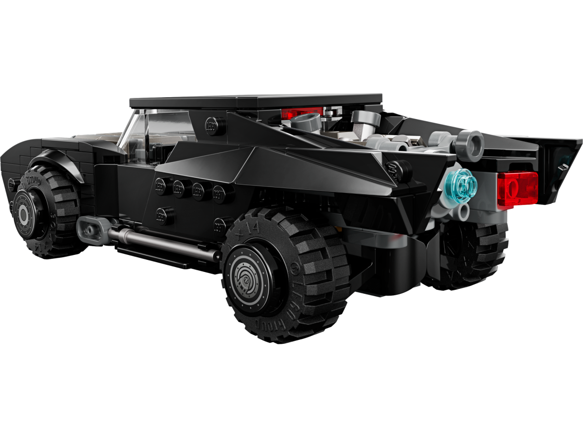 LEGO DC 76332 The Batman Batmobile2 1200x900