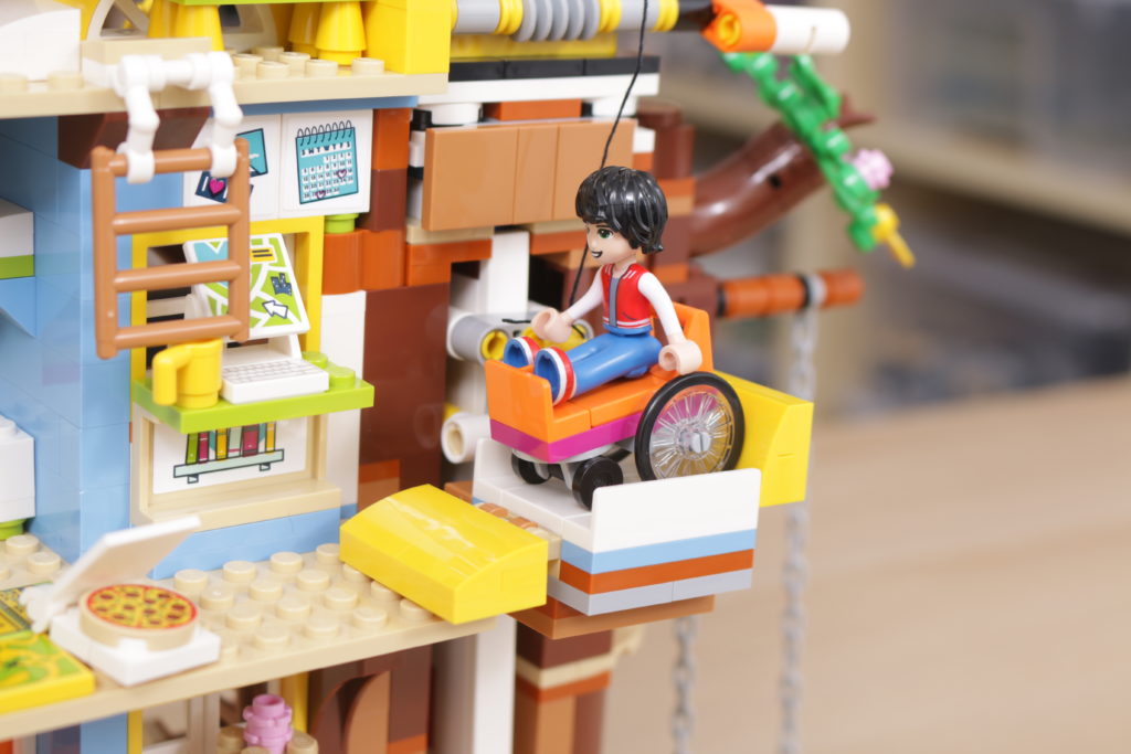 LEGO Friends 41703 Friendship Tree House review 35 1024x683