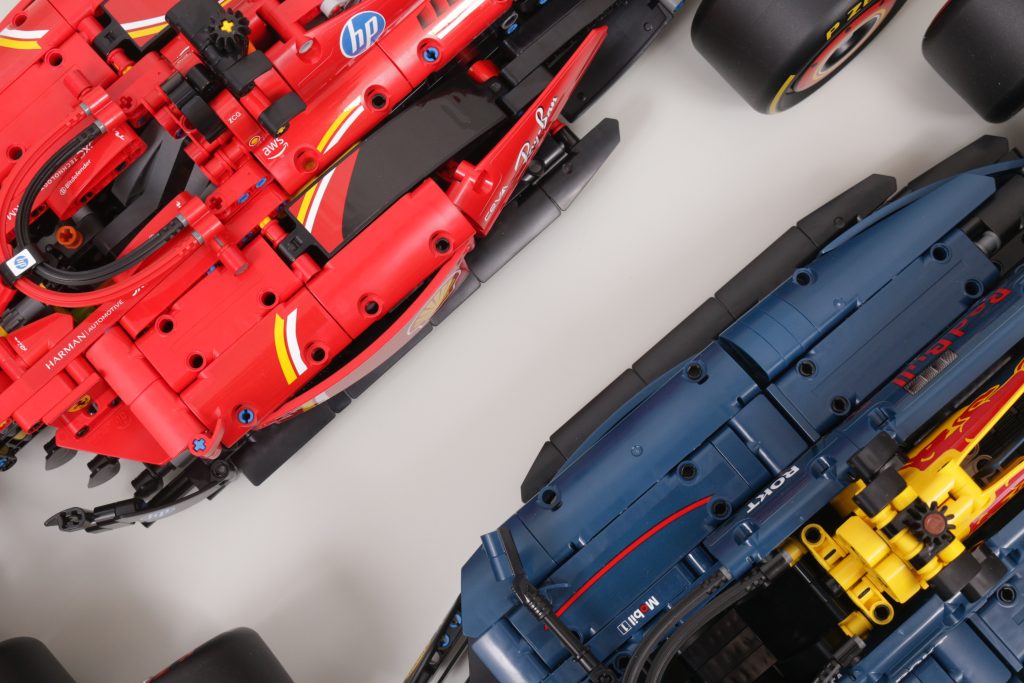 LEGO Technic 42207 Ferrari SF 24 F1 Car 42206 Oracle Red Bull Racing RB20 F1 Car comparison 3 1024x683