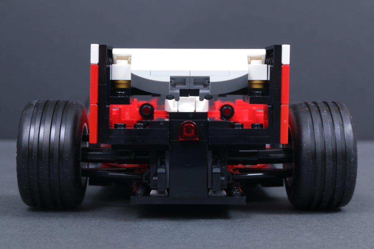 LEGO Icons Ferrari 11375 F2004 Michael Schumacher 2556 Ferrari Formula 1 Racing Car comparison 10i 1200x800