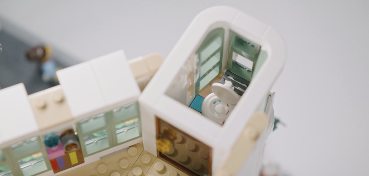 LEGO Icons 11371 Shopping Street designer interview photos 4 1200x573